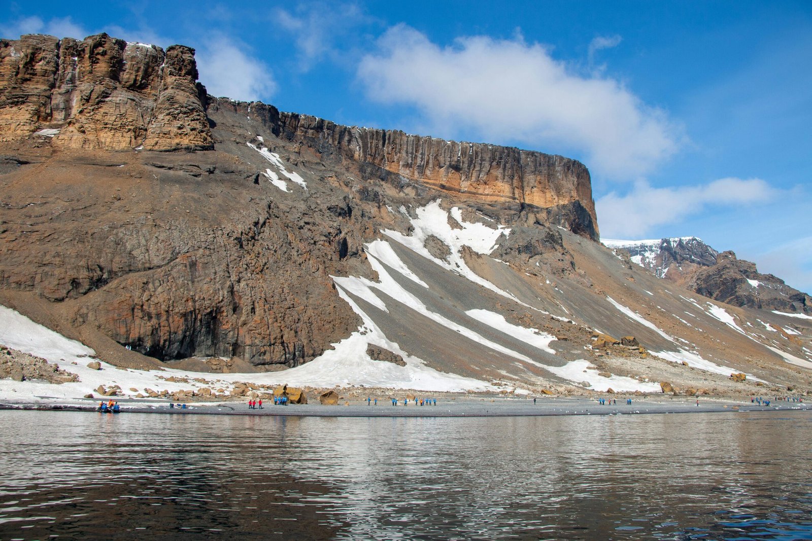 pexels arcticdesire com polarreisen 2147881354 31308010 scaled